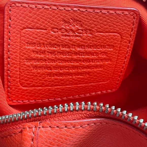 Coach - Picture 5 of 11